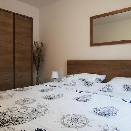 Apartment Sanja Premantura Bagian luar foto