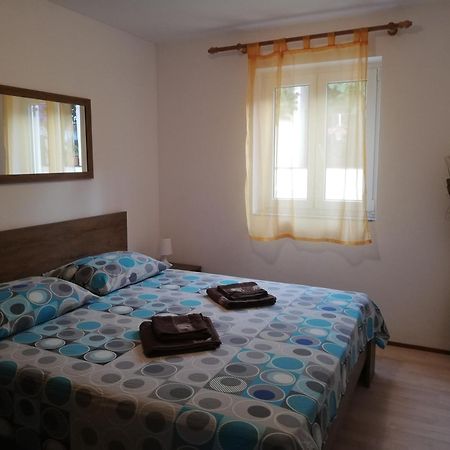 Apartment Sanja Premantura Bagian luar foto